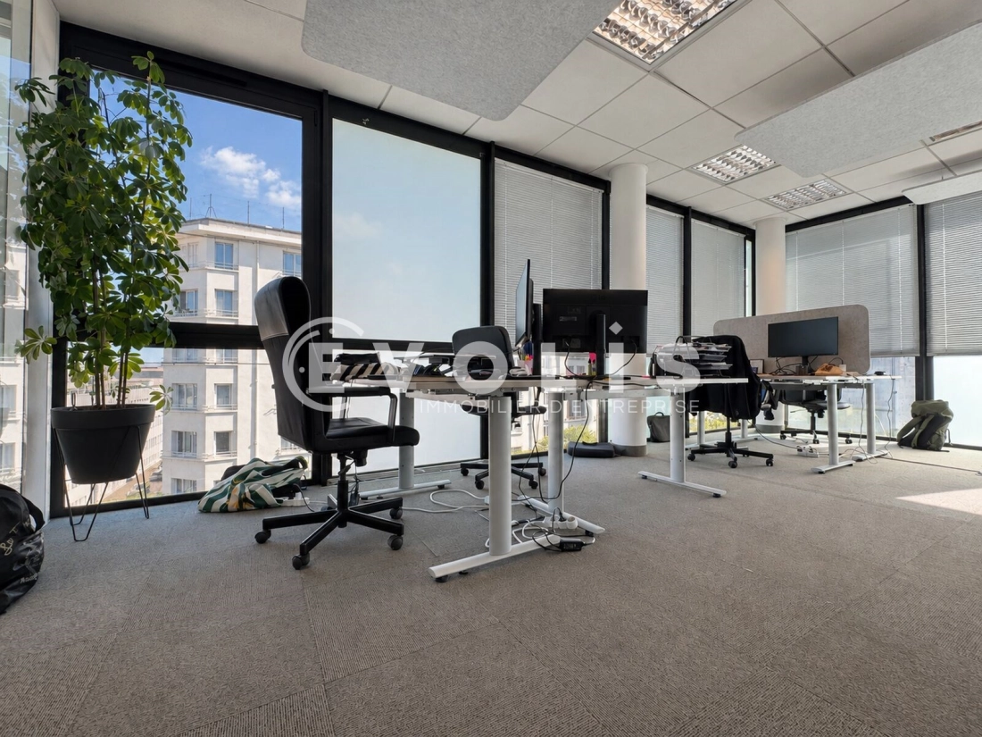 Photo 2 – location bureaux	LYON (69007)