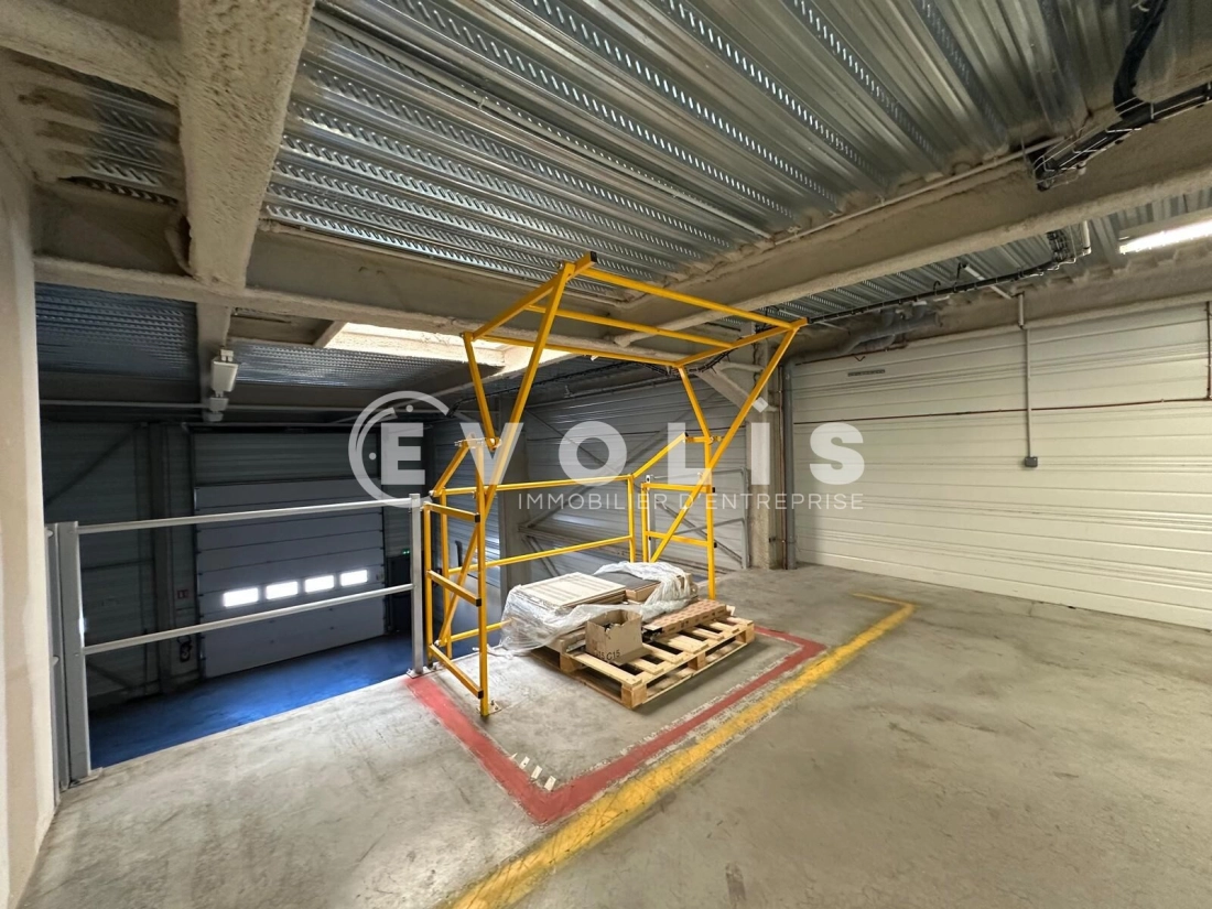 Photo 6 – location Entrepôts / activités	NANTERRE (92000)