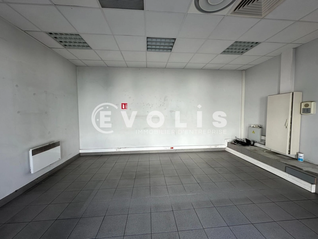 Photo 15 – location Entrepôts / activités	NANTERRE (92000)