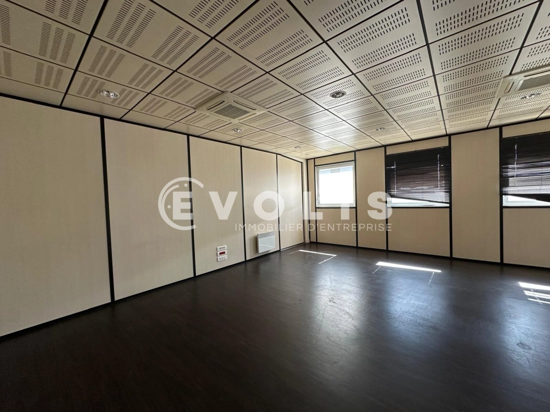 Photo 14 – location Entrepôts / activités	NANTERRE (92000)
