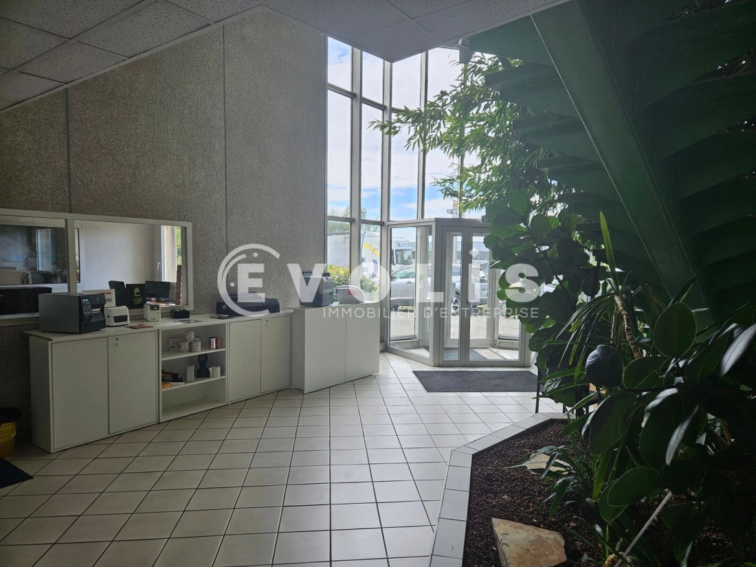 Photo 6 – location Entrepôts / activités	CHAMPLAN (91160)