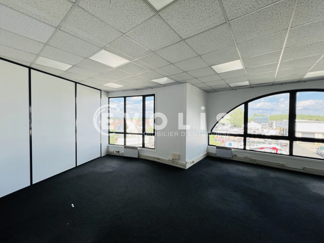 Photo 4 – location bureaux	PONTAULT COMBAULT (77340)