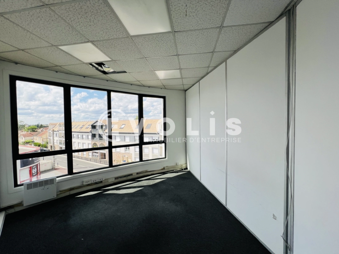Photo 5 – location bureaux	PONTAULT COMBAULT (77340)