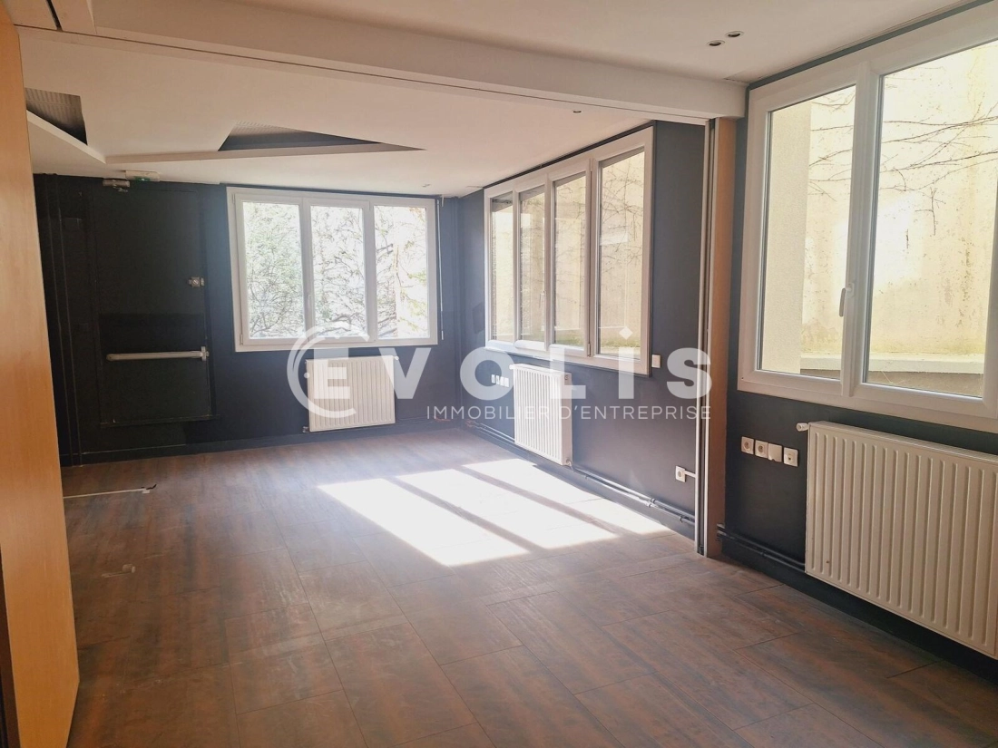 Photo 2 – vente bureaux	PARIS (75018)