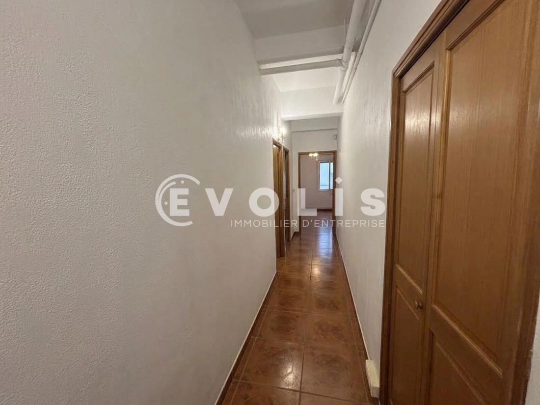 Photo 5 – location Locaux commerciaux	BURES SUR YVETTE (91440)