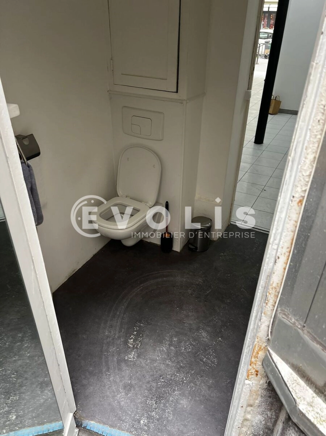 Photo 8 – location Locaux commerciaux	PARIS (75007)