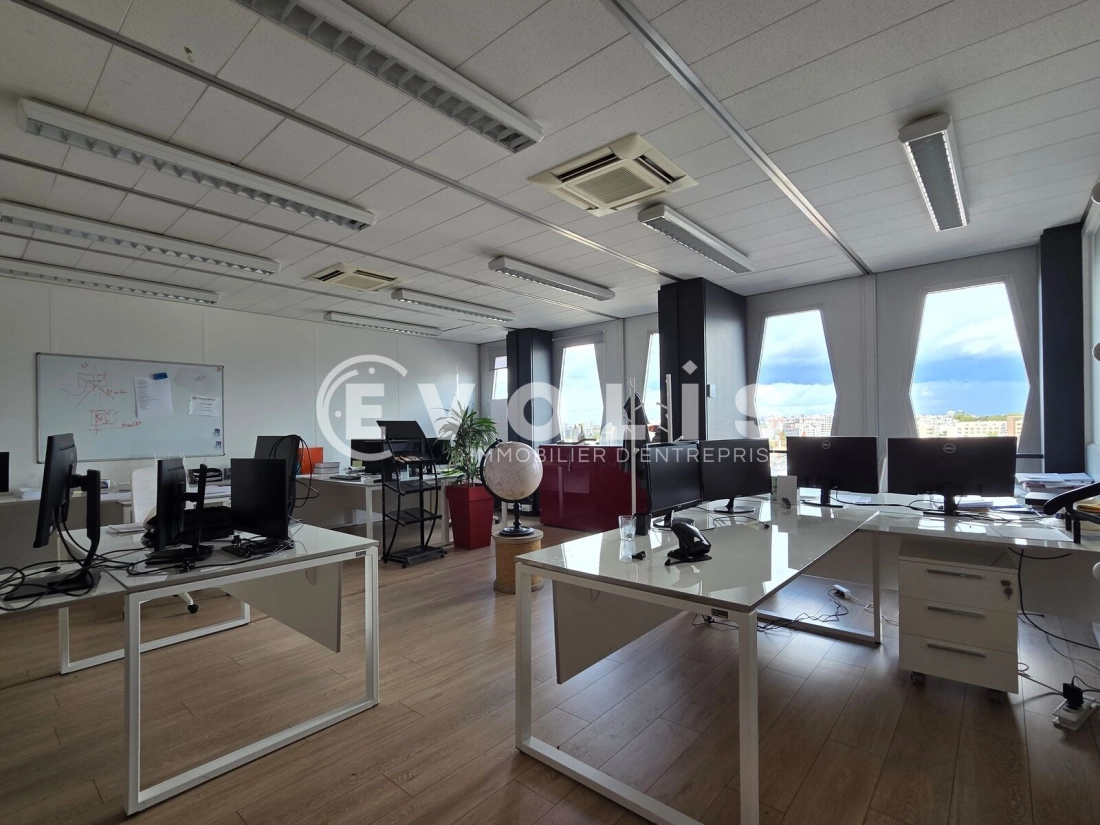 Photo 1 – location bureaux	THIAIS (94320)