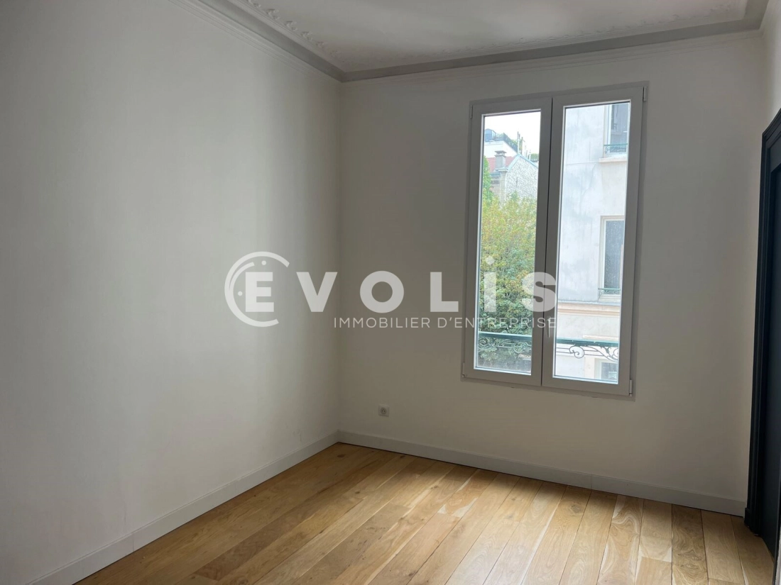 Photo 9 – location bureaux	PARIS (75010)