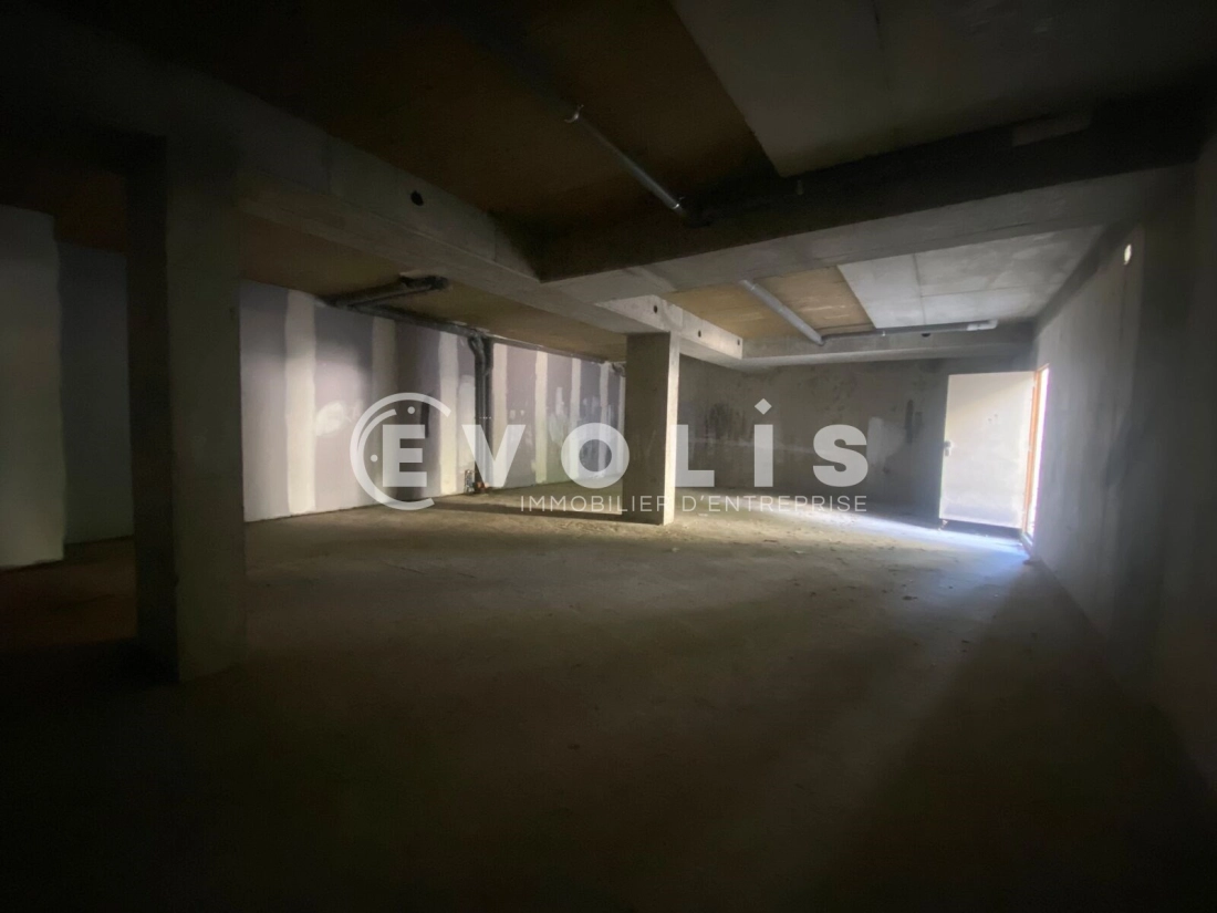 Photo 2 – location Locaux commerciaux	LIMEIL BREVANNES (94450)