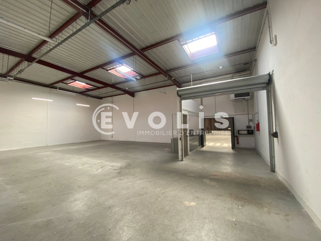 Photo 4 – location Entrepôts / activités	NEUILLY SUR MARNE (93330)