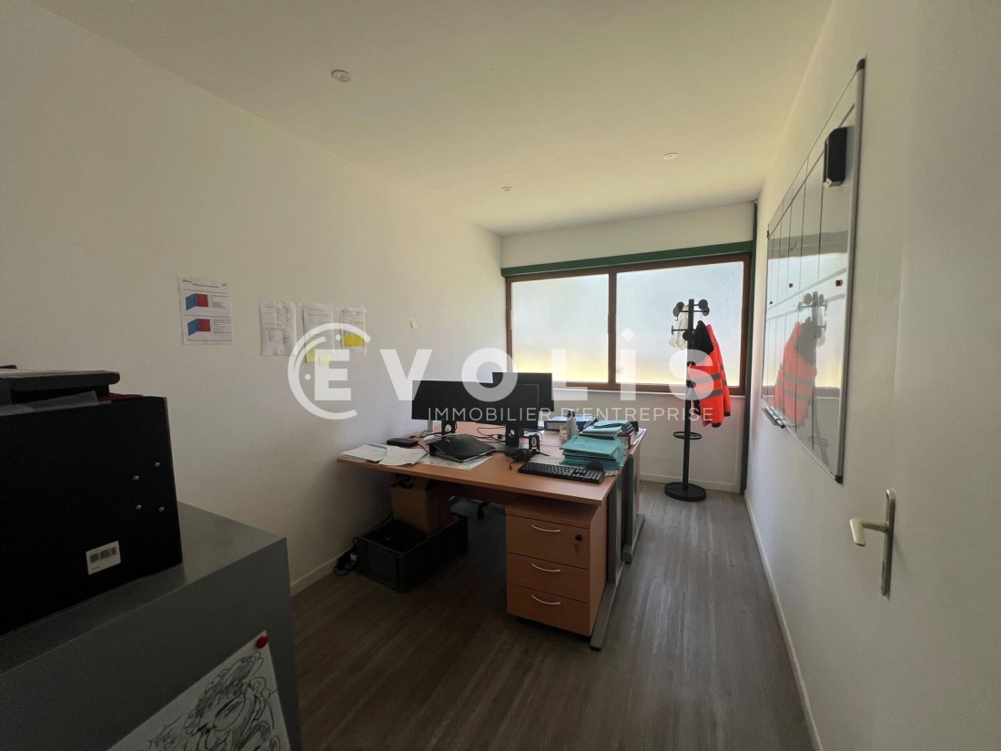 Photo 11 – location Entrepôts / activités	CHAMPLAN (91160)