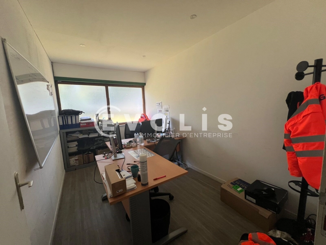 Photo 12 – location Entrepôts / activités	CHAMPLAN (91160)