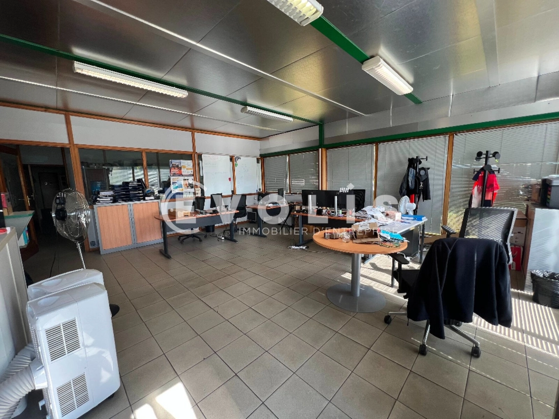 Photo 7 – location Entrepôts / activités	CHAMPLAN (91160)