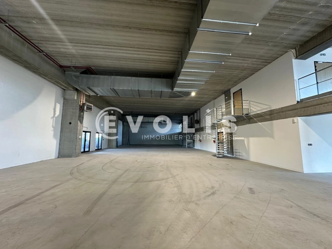 Photo 6 – location Entrepôts / activités	COLOMBES (92700)