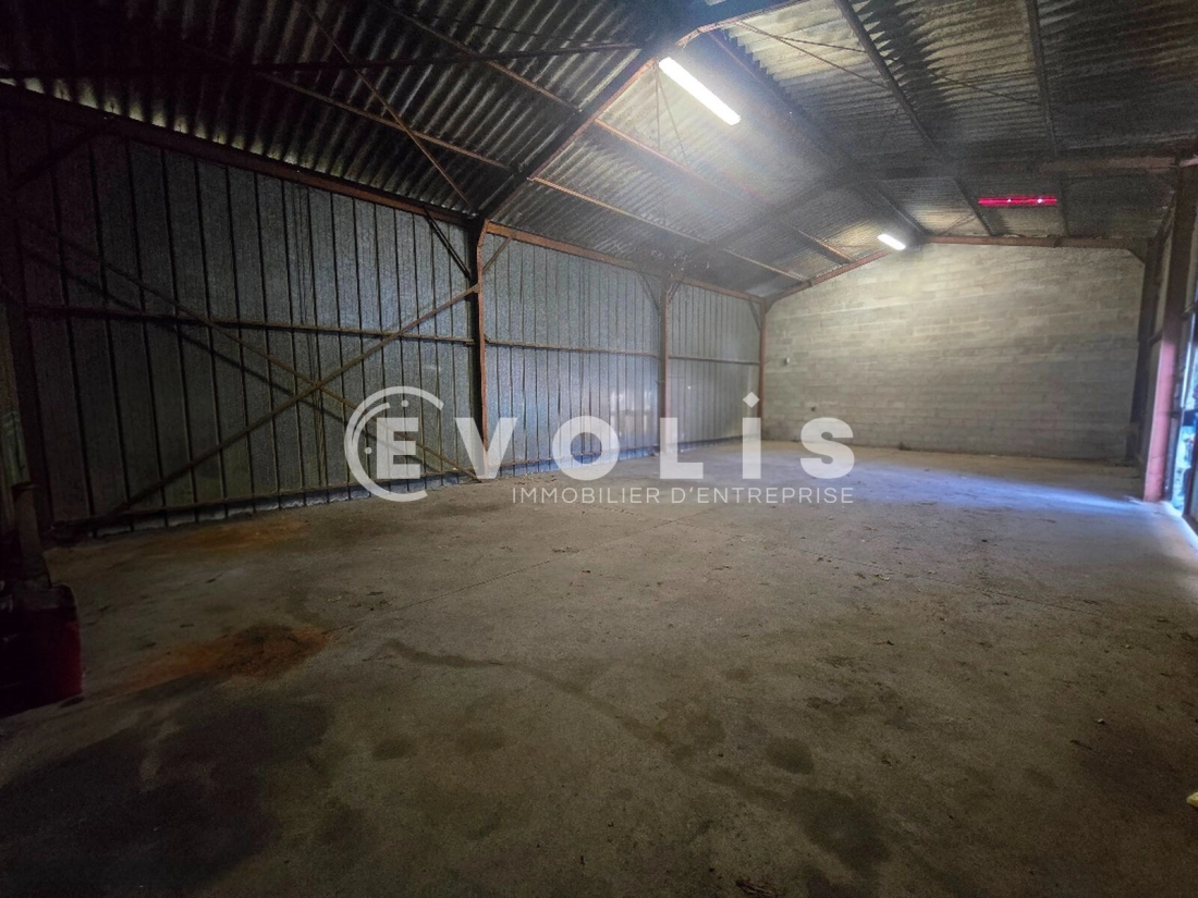 Photo 2 – location Entrepôts / activités	VILLEBON SUR YVETTE (91140)
