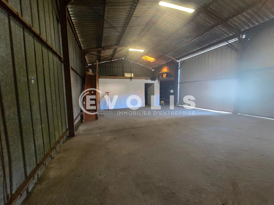 Photo 4 – location Entrepôts / activités	VILLEBON SUR YVETTE (91140)