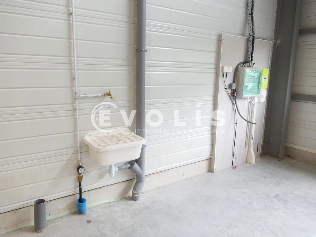 Photo 8 – location Entrepôts / activités	MERIGNAC (33700)