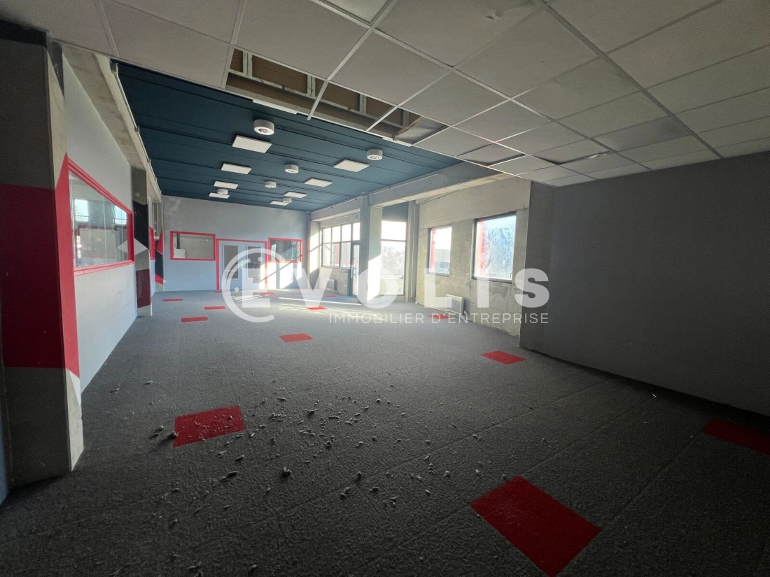 Photo 8 – location Entrepôts / activités	HALLENNES LEZ HAUBOURDIN (59320)