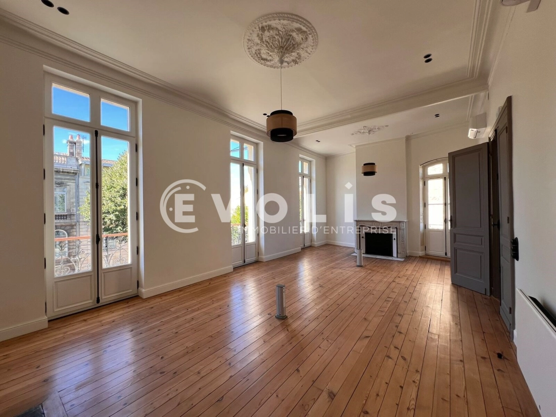 Photo 1 – location bureaux	BORDEAUX (33000)