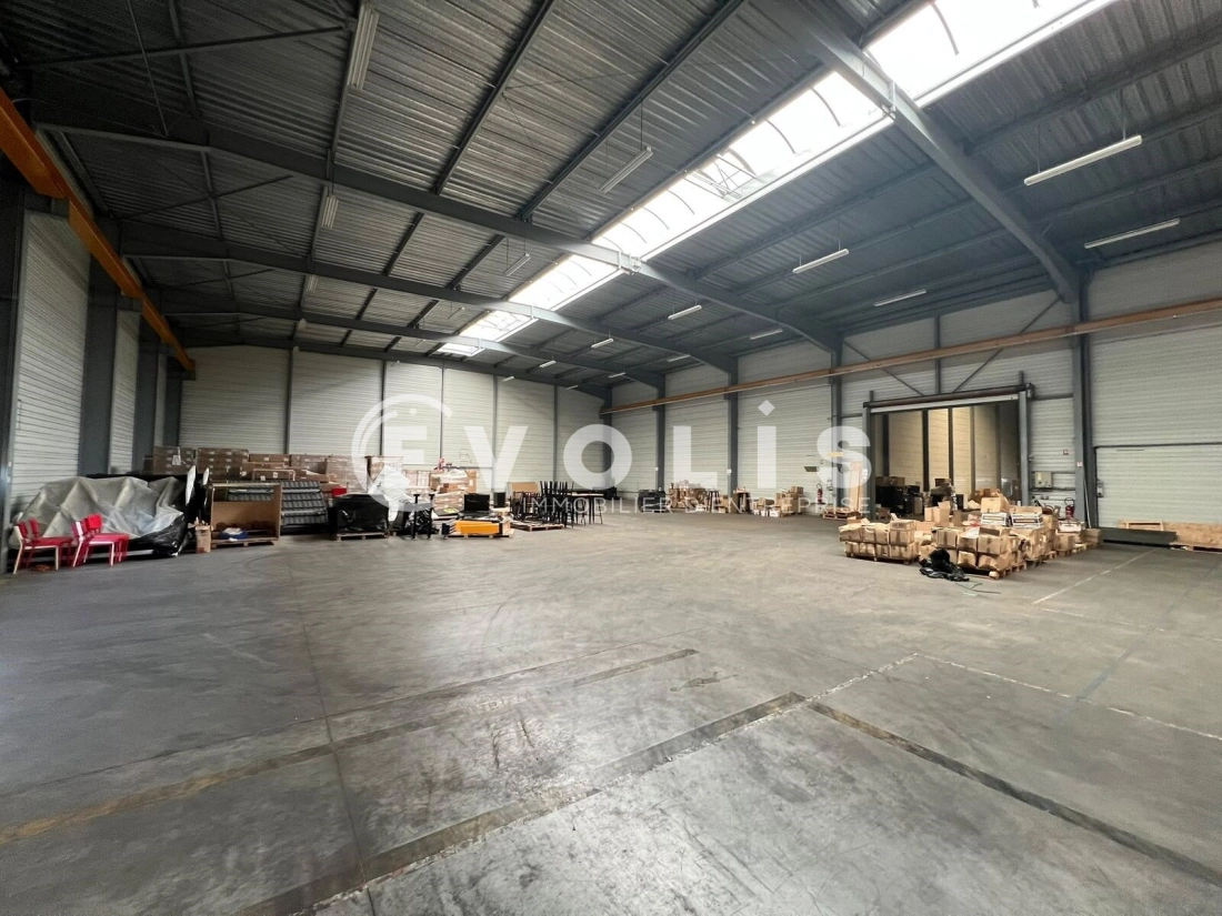 Photo 5 – vente Entrepôts / activités	CHAPONOST (69630)