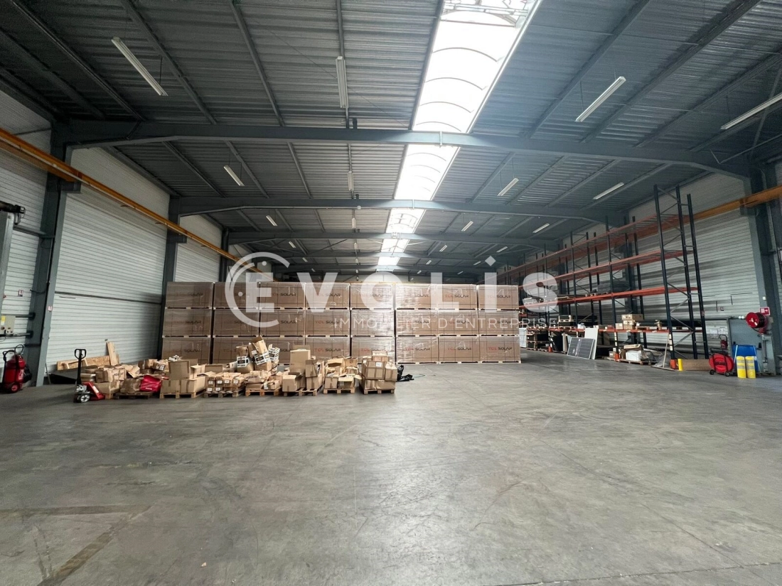 Photo 6 – vente Entrepôts / activités	CHAPONOST (69630)