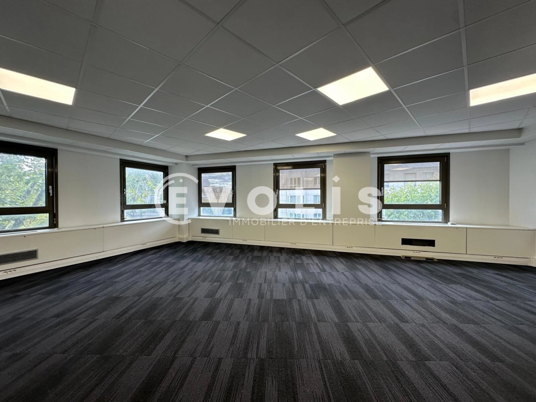 Photo 1 – vente bureaux	LA GARENNE COLOMBES (92250)
