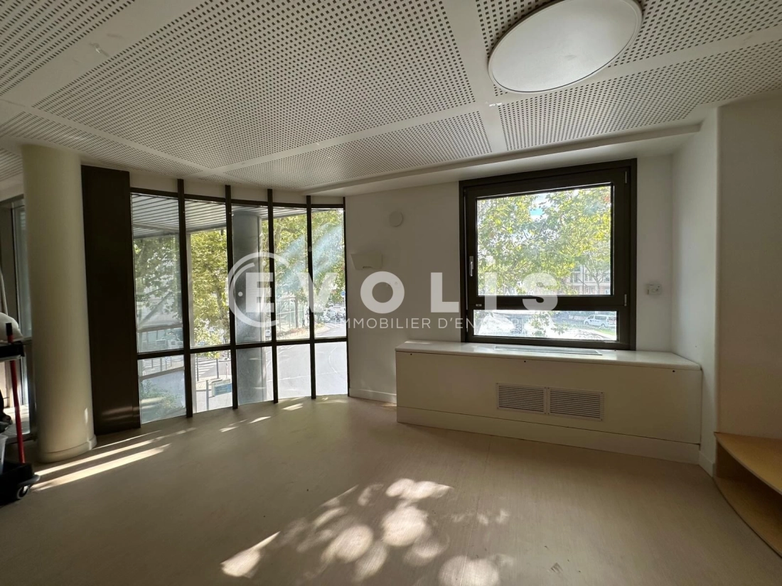 Photo 12 – vente bureaux	LA GARENNE COLOMBES (92250)