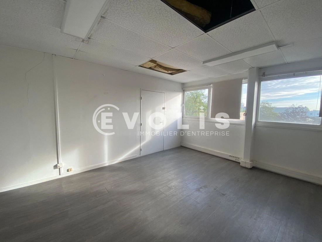Photo 1 – location Entrepôts / activités	FONTENAY SOUS BOIS (94120)