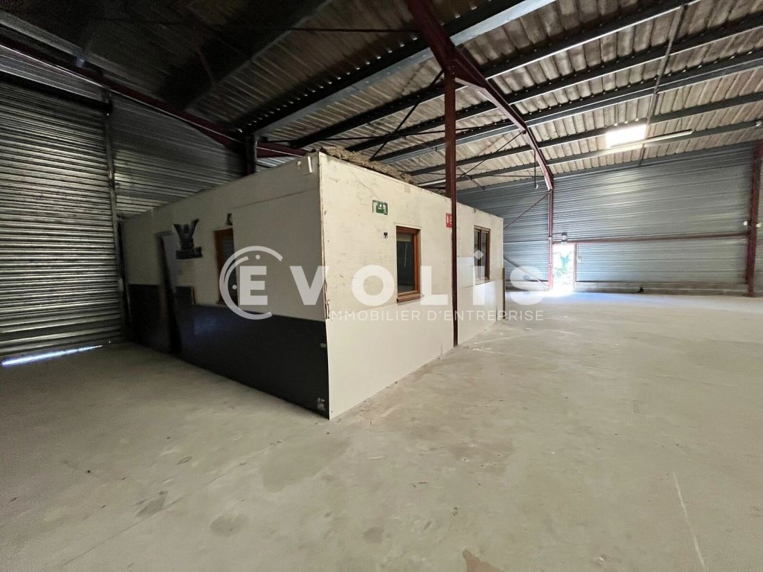 Photo 6 – location Entrepôts / activités	CARBON BLANC (33560)