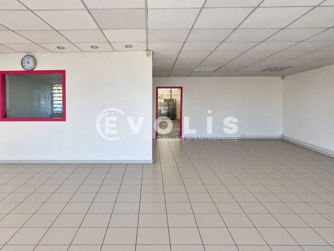 Photo 3 – location Entrepôts / activités	BORDEAUX (33300)
