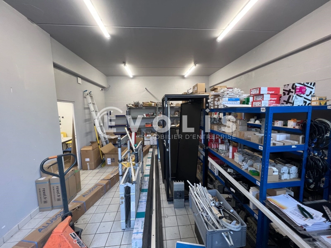 Photo 6 – vente Entrepôts / activités	LOGNES (77185)