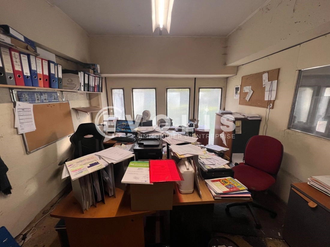 Photo 10 – location Entrepôts / activités	MONTREUIL (93100)