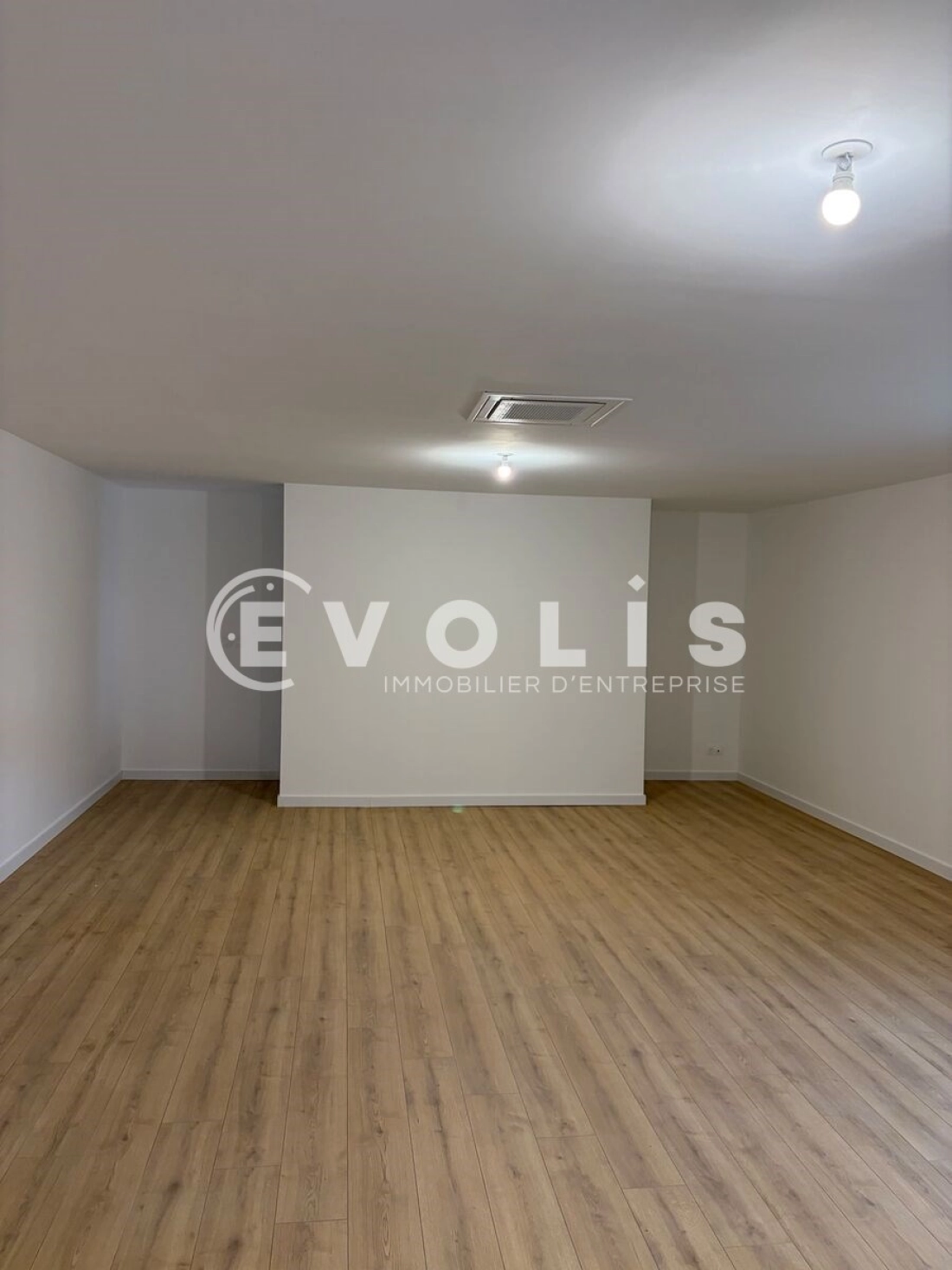 Photo 8 – location Entrepôts / activités	BONDUES (59910)