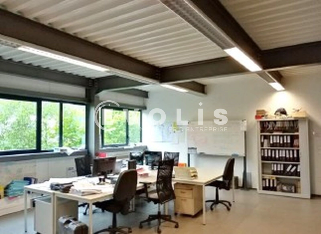 Photo 6 – location Entrepôts / activités	HALLENNES LEZ HAUBOURDIN (59320)