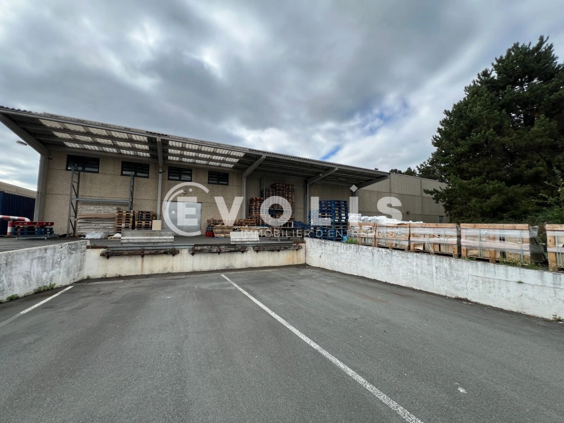 Photo 1 – location Entrepôts / activités	SAINT ANDRE LEZ LILLE (59350)