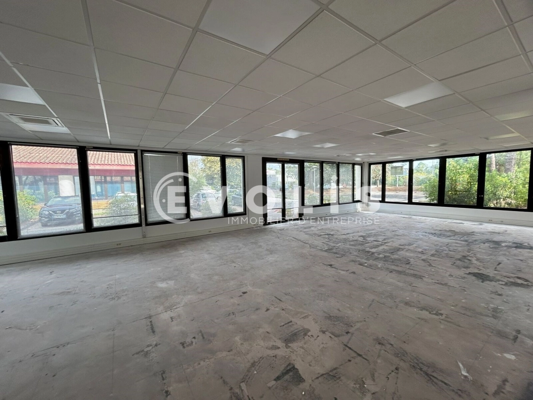 Photo 3 – location bureaux	MERIGNAC (33700)