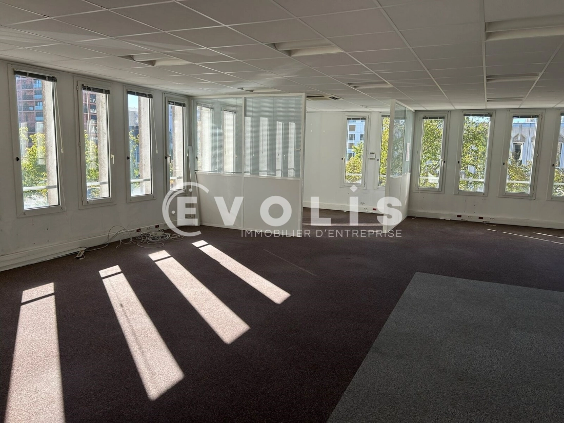Photo 7 – location bureaux	BORDEAUX (33300)