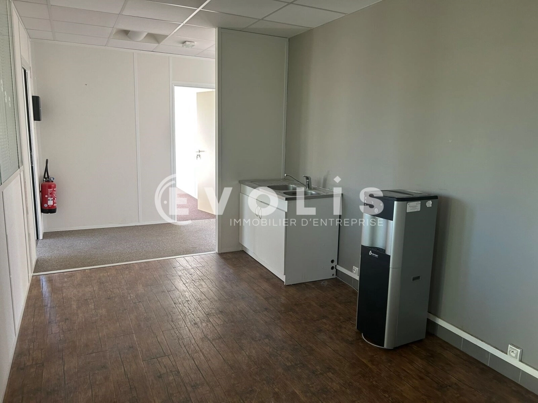 Photo 11 – location bureaux	BORDEAUX (33300)