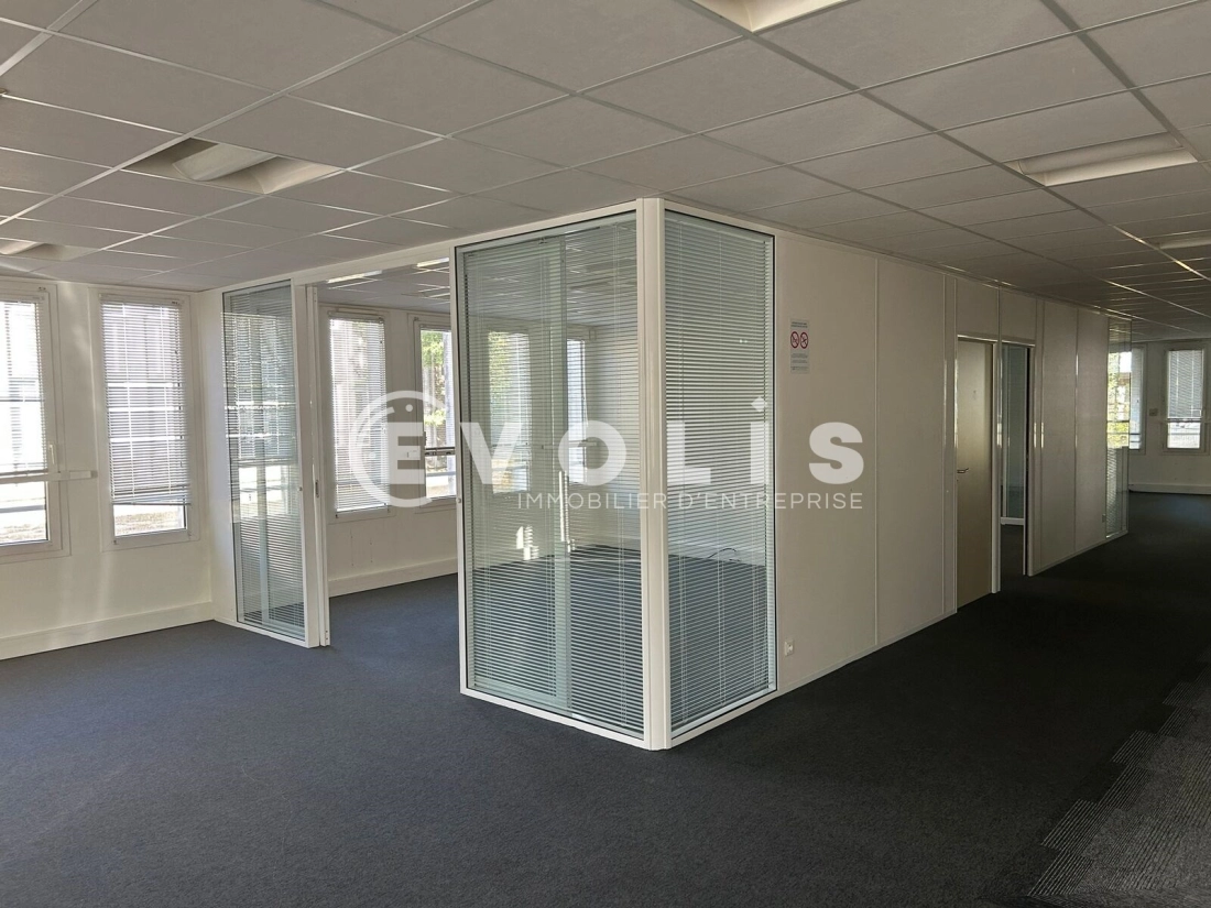 Photo 1 – location bureaux	BORDEAUX (33300)