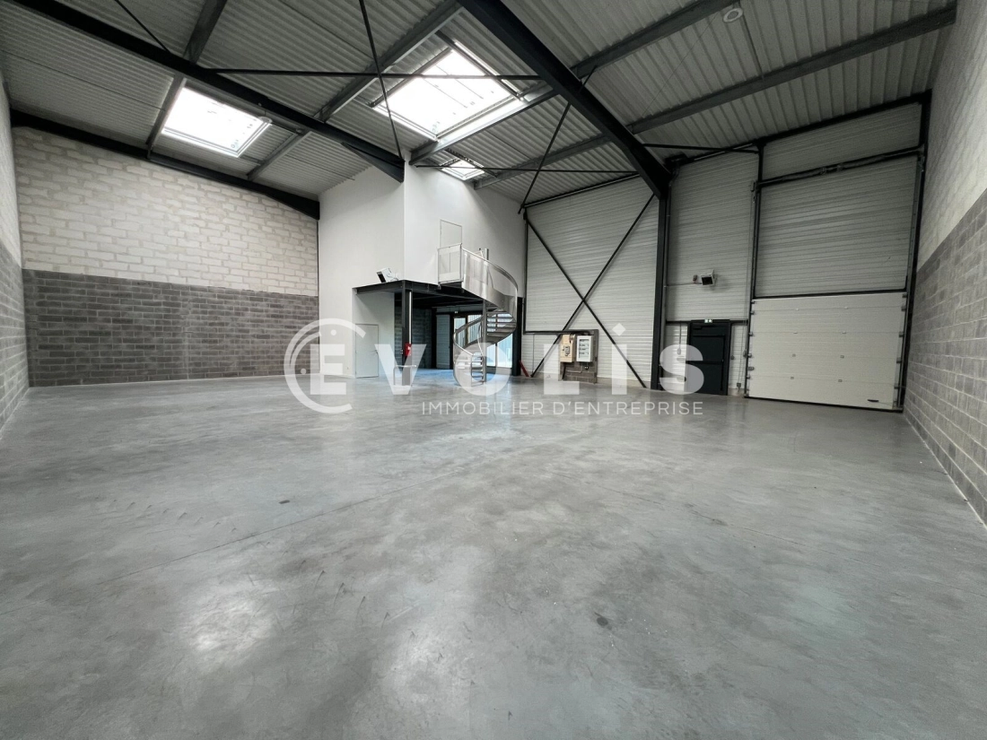 Photo 3 – location Entrepôts / activités	NOYELLES LES SECLIN (59139)