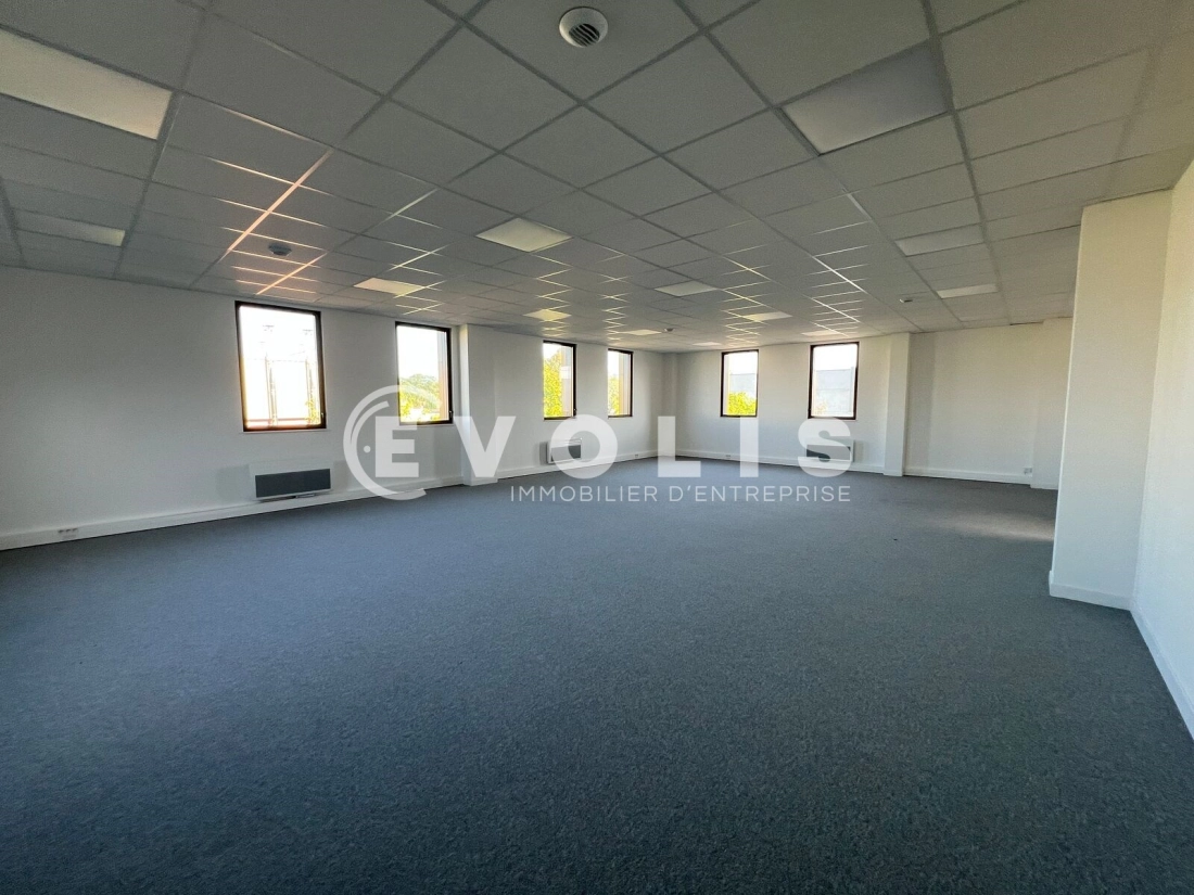 Photo 7 – location Entrepôts / activités	NOYELLES LES SECLIN (59139)