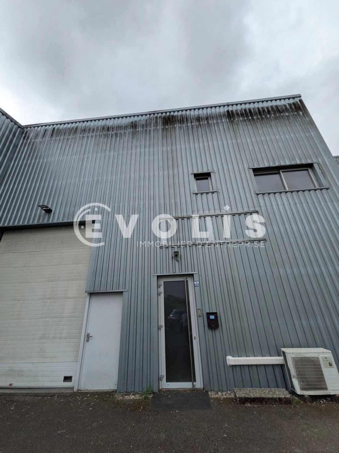 Photo 15 – location Entrepôts / activités	VILLENAVE D'ORNON (33140)