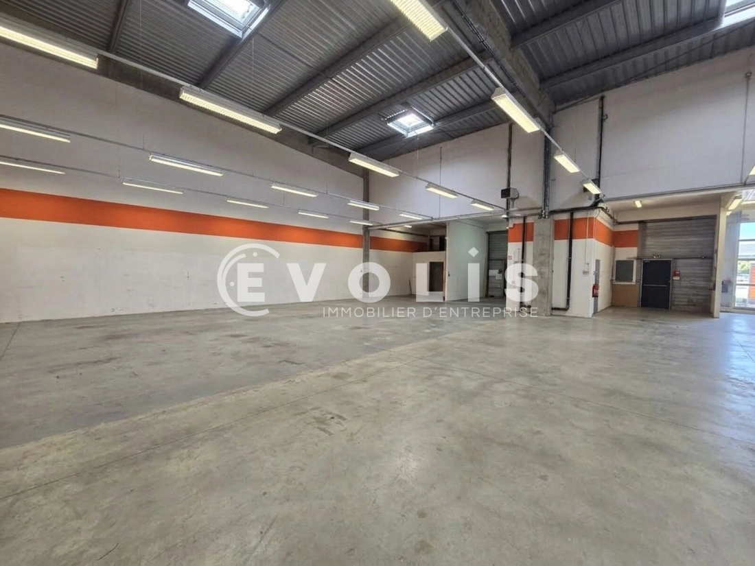 Photo 7 – location Entrepôts / activités	MONTLHERY (91310)