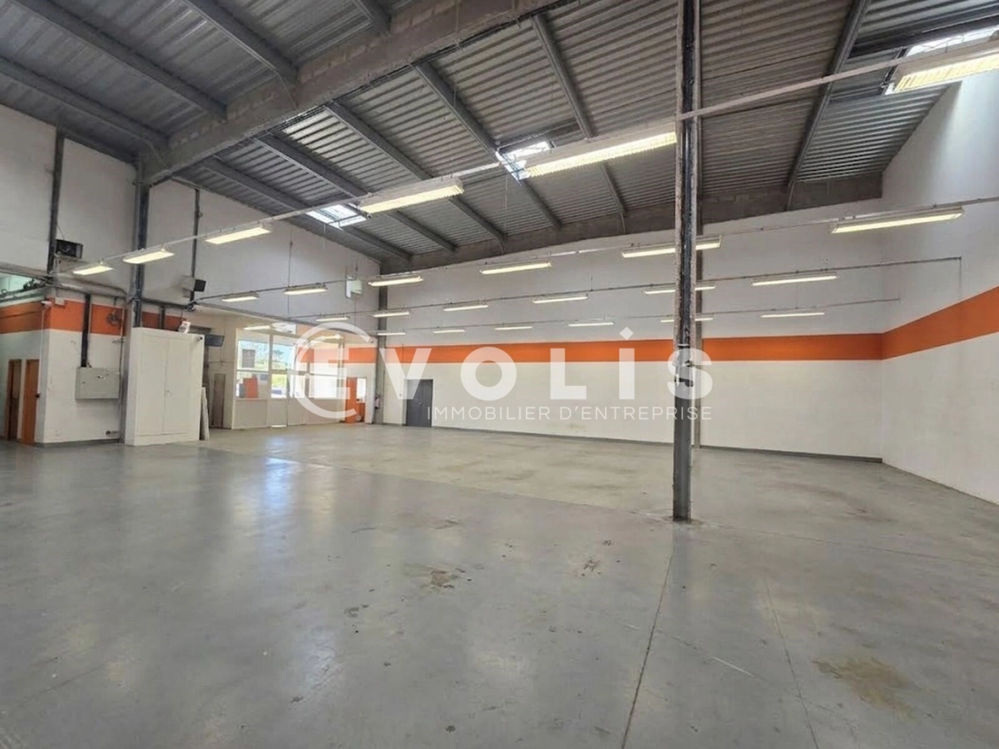 Photo 3 – location Entrepôts / activités	MONTLHERY (91310)
