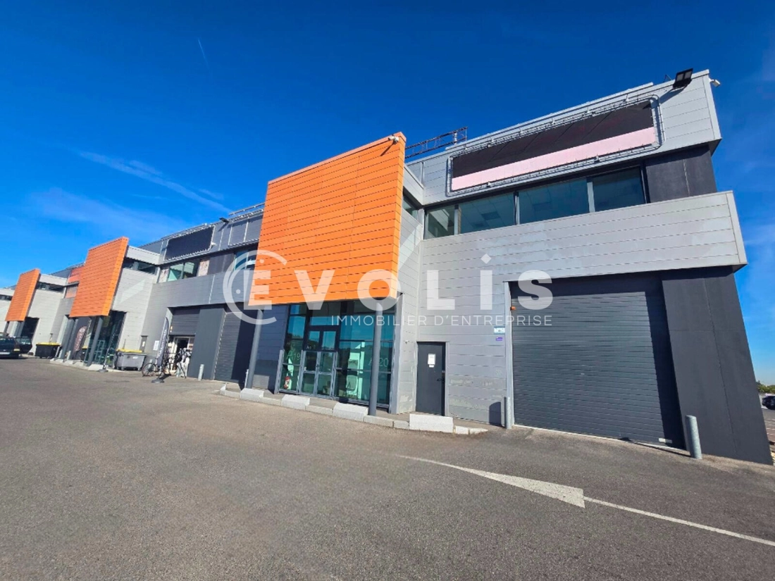 Photo 1 – location Entrepôts / activités	MONTLHERY (91310)