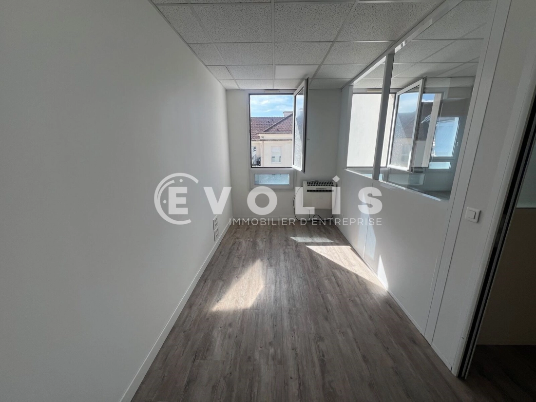 Photo 2 – vente bureaux	BUSSY SAINT GEORGES (77600)