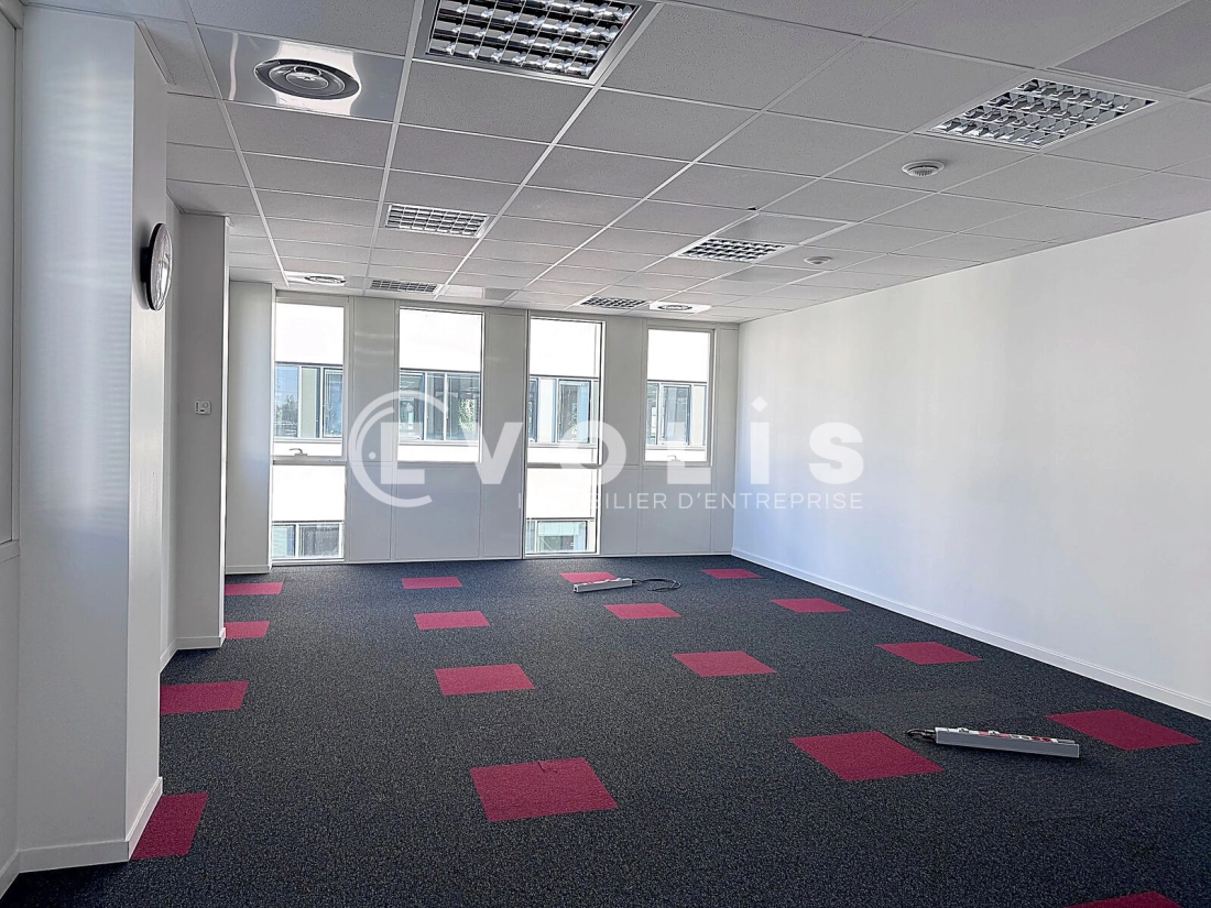 Photo 2 – location bureaux	LYON (69007)