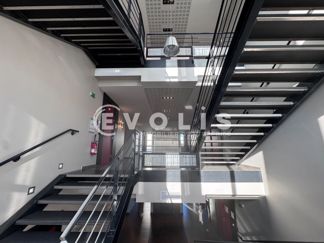 Photo 11 – location bureaux	LYON (69007)