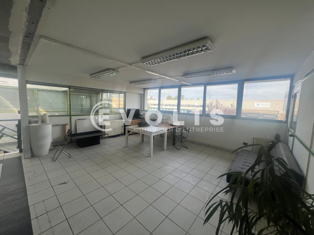 Photo 5 – vente Entrepôts / activités	TOURCOING (59200)