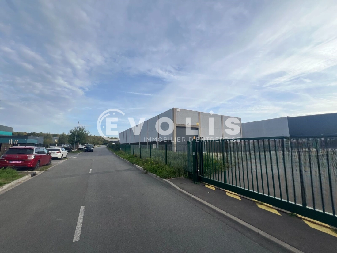 Photo 12 – vente Entrepôts / activités	CYSOING (59830)